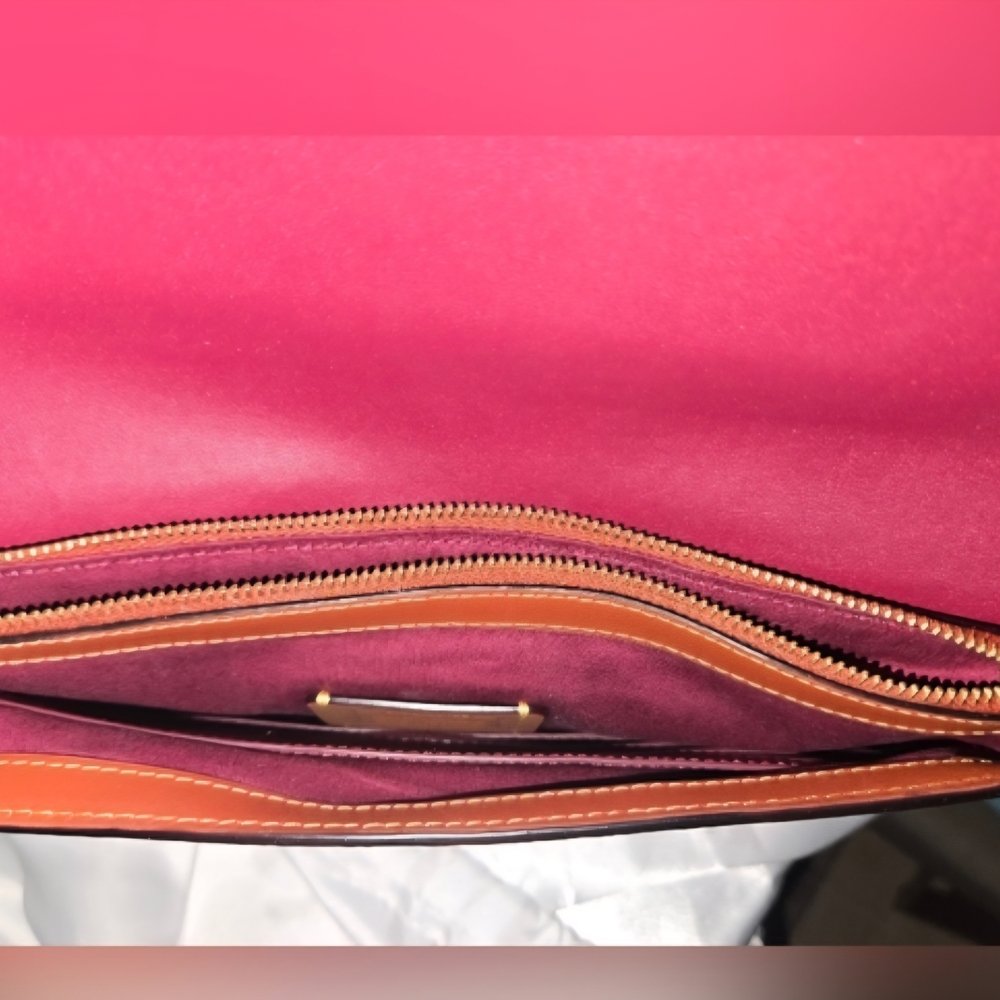 NWT Coach Wyn Rust and Tan Clutch with Gold/Brass Hardware - Picture 3 of 5
